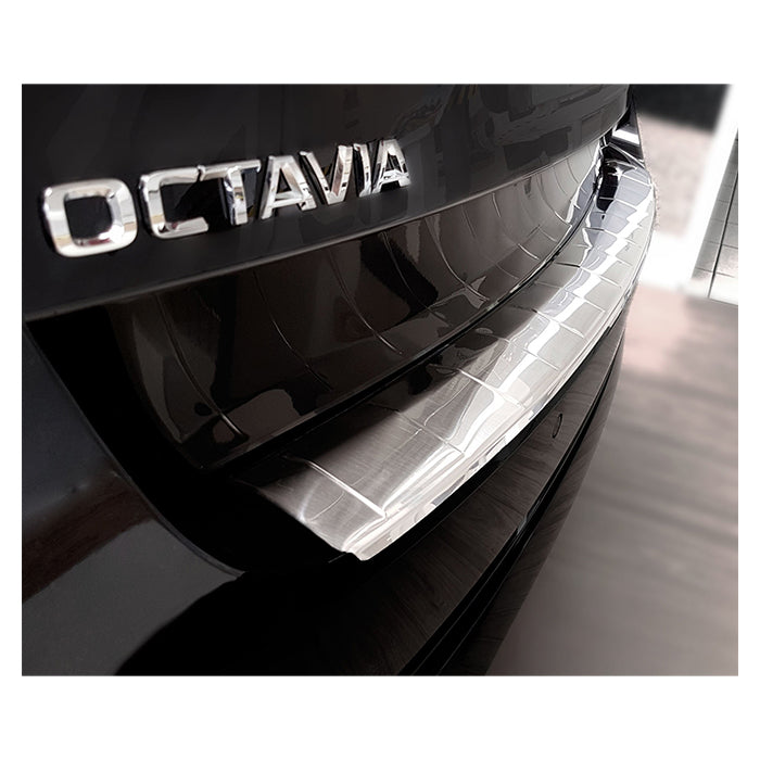 Avisa, lasteskydd i stål — passer til Skoda Octavia IV Combi 2019-