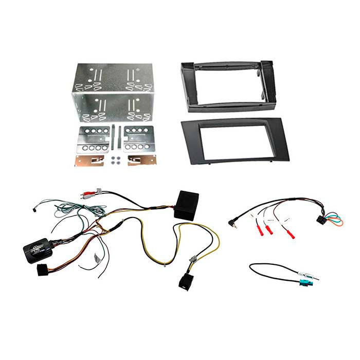 Connects2 CTKMB23 2-DIN-sett for W211 med fiberoptikk